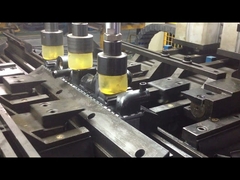 Automatische Einpressmaschine